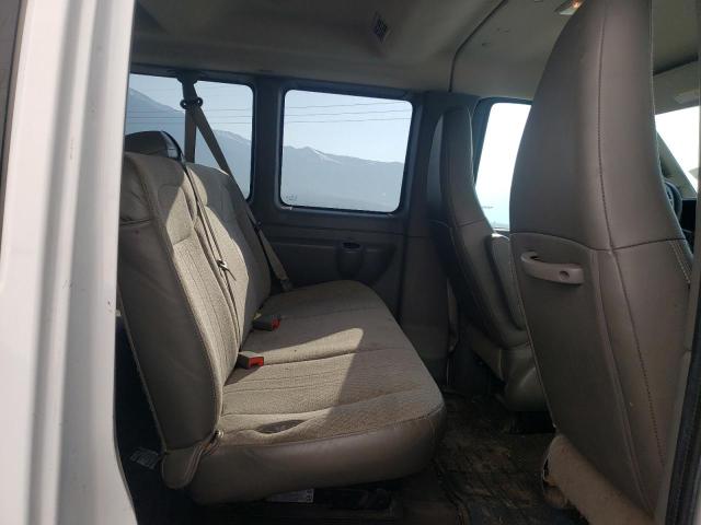 1GAZGPFG5G1220618 - 2016 CHEVROLET EXPRESS G3 LT WHITE photo 10