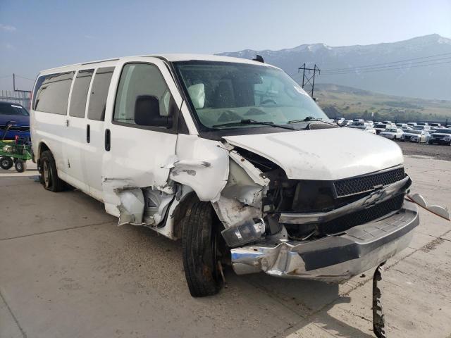 1GAZGPFG5G1220618 - 2016 CHEVROLET EXPRESS G3 LT WHITE photo 4