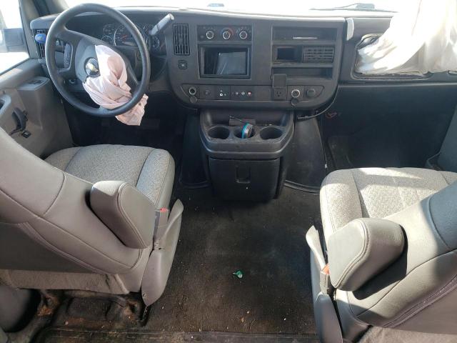 1GAZGPFG5G1220618 - 2016 CHEVROLET EXPRESS G3 LT WHITE photo 8