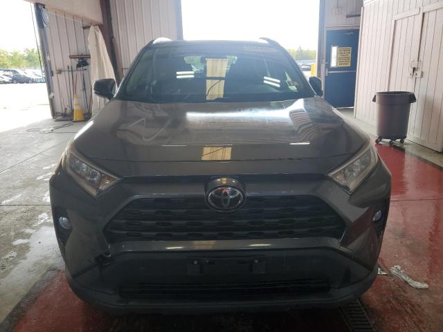 JTMP1RFV7KD008255 - 2019 TOYOTA RAV4 XLE 灰色 照片 5