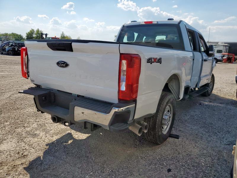 1FT7W2BT9REF83927 - 2024 FORD F250 SUPER DUTY თეთრი ფოტო 3