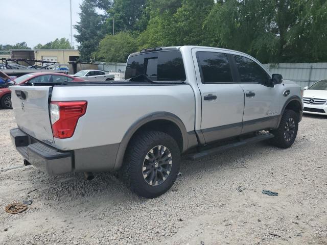 1N6AA1E50HN550015 - 2017 NISSAN TITAN SV SILVER photo 3