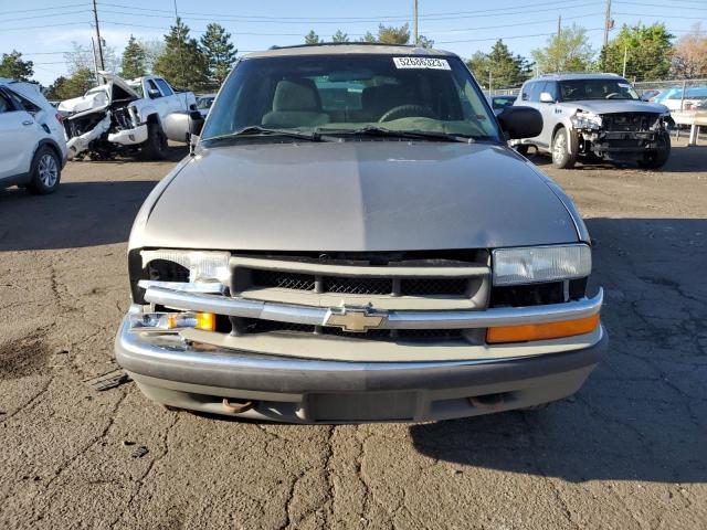 1GNCT18W11K157388 - 2001 CHEVROLET BLAZER TAN photo 5