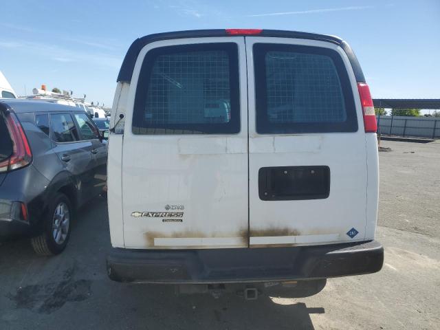 1GCWGFCB7D1902523 - 2013 CHEVROLET EXPRESS G2 WHITE photo 6