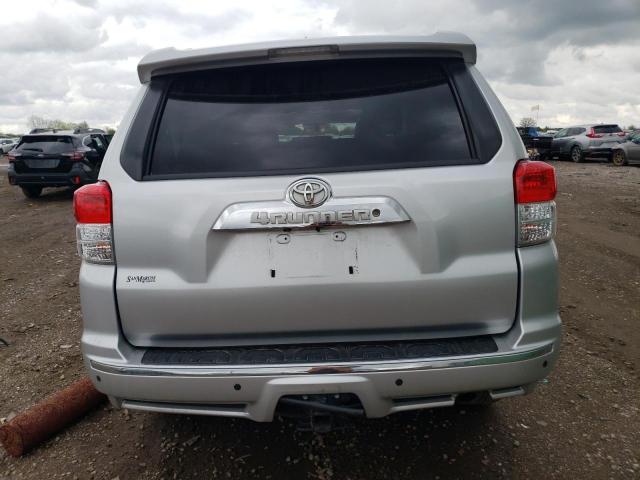 JTEZU5JR5C5035545 - 2012 TOYOTA 4RUNNER SR5 SILVER photo 6