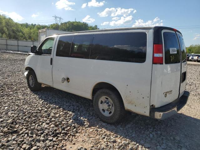 1GAWGRFA7D1113401 - 2013 CHEVROLET EXPRESS G2 LT WHITE photo 2