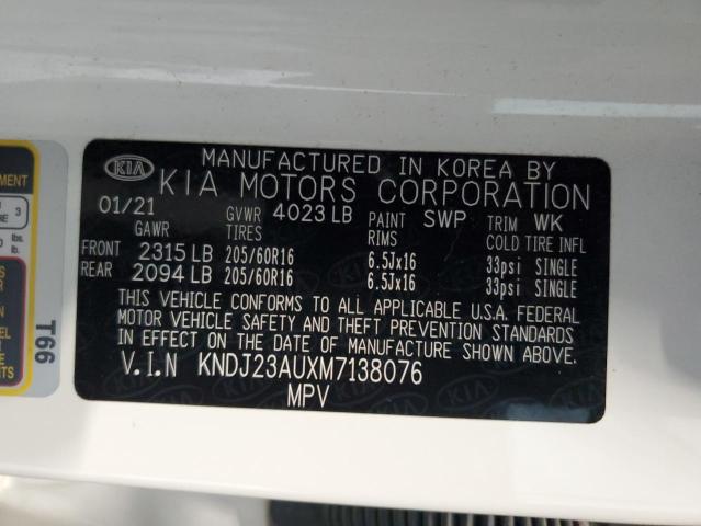 KNDJ23AUXM7138076 - 2021 KIA SOUL LX WHITE photo 13