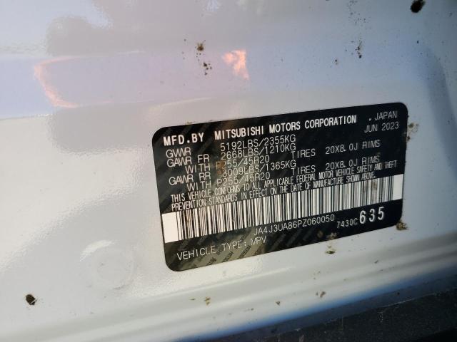 JA4J3UA86PZ060050 - 2023 MITSUBISHI OUTLANDER SE WHITE photo 14