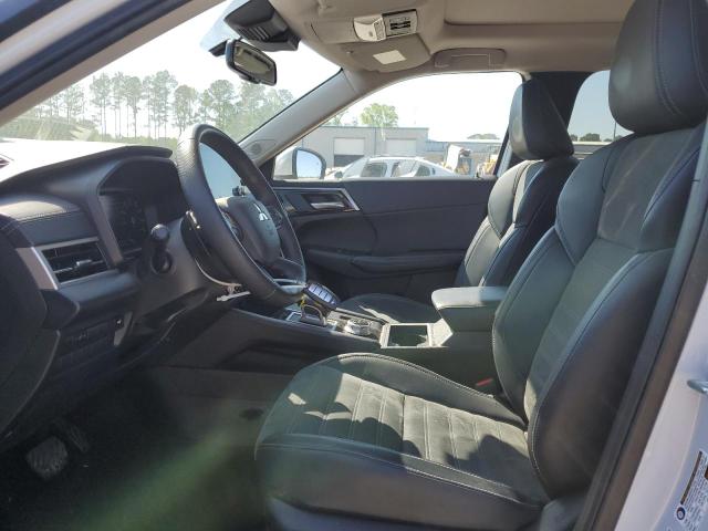 JA4J3UA86PZ060050 - 2023 MITSUBISHI OUTLANDER SE WHITE photo 7