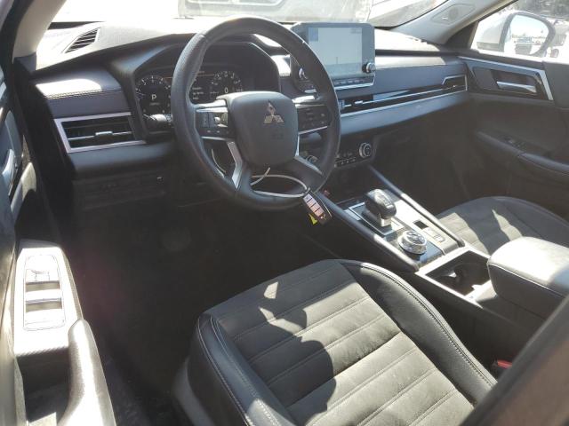 JA4J3UA86PZ060050 - 2023 MITSUBISHI OUTLANDER SE WHITE photo 8