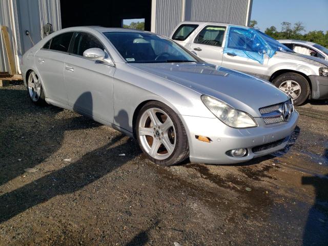 WDDDJ75X56A021142 - 2006 MERCEDES-BENZ CLS 500C SILVER photo 4