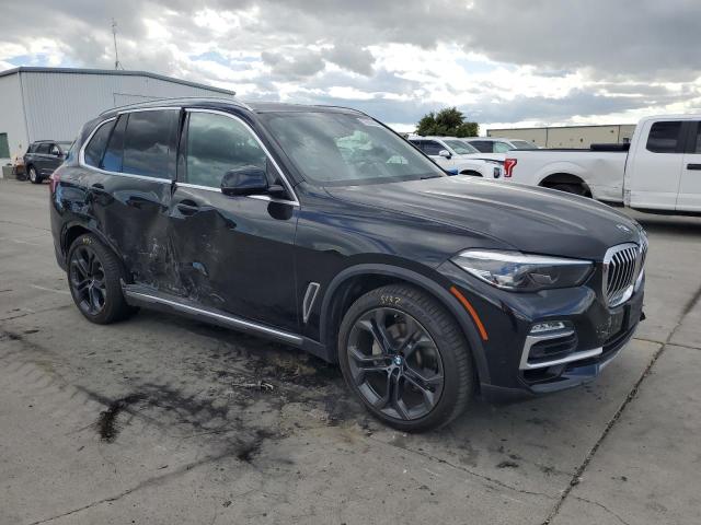 5UXCR6C53KLL61350 - 2019 BMW X5 XDRIVE40I BLACK photo 4