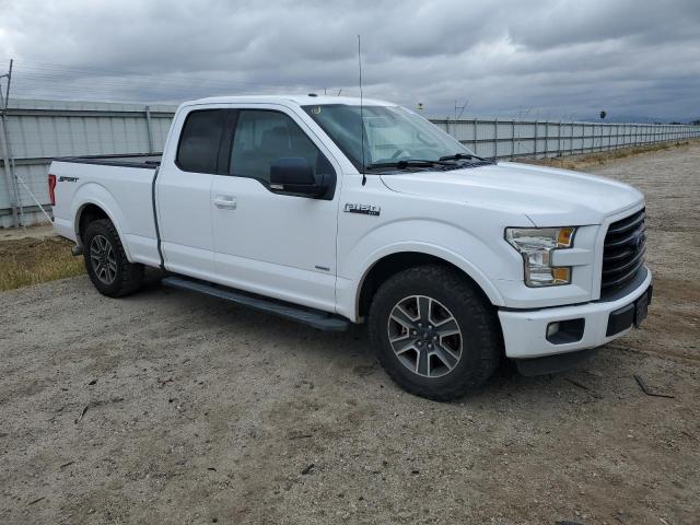 1FTEX1CP2FKE17522 - 2015 FORD F150 SUPER CAB WHITE photo 4