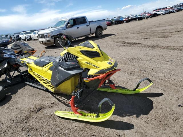 2020 SKI DOO SUMMIT X, 