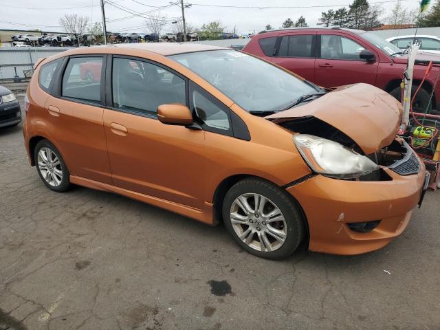 JHMGE8G41AS027333 - 2010 HONDA FIT SPORT ORANGE photo 4