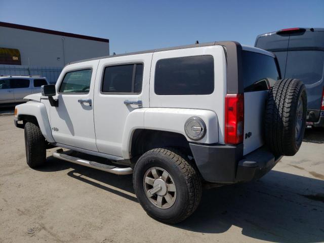 5GTDN136268143608 - 2006 HUMMER H3 WHITE photo 2