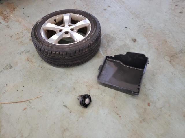 1G1ZC5EU0CF130104 - 2012 CHEVROLET MALIBU 1LT 银色 照片 12