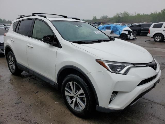 JTMRFREV9JJ732184 - 2018 TOYOTA RAV4 ADVENTURE WHITE photo 4