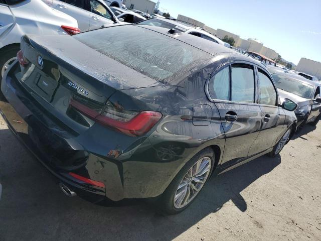 3MW39FF05P8D21445 - 2023 BMW 330E BLACK photo 3