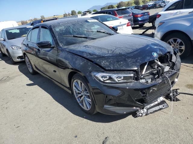 3MW39FF05P8D21445 - 2023 BMW 330E BLACK photo 4