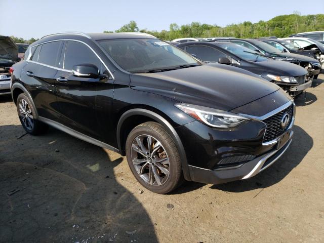 SJKCH5CR7HA037739 - 2017 INFINITI QX30 BASE BLACK photo 4