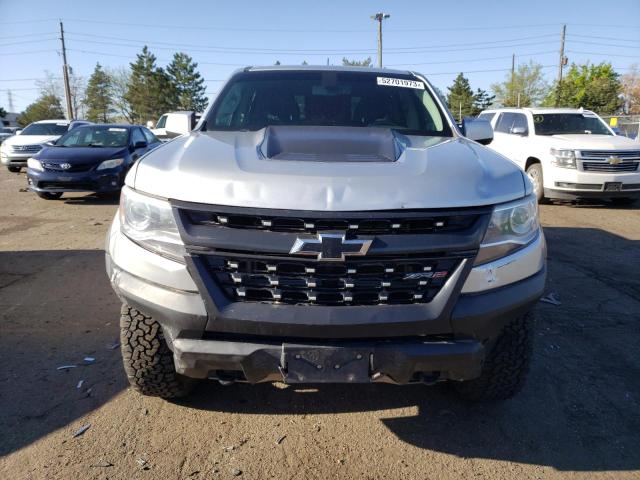 1GCGTEEN6J1223209 - 2018 CHEVROLET COLORADO ZR2 SILVER photo 5