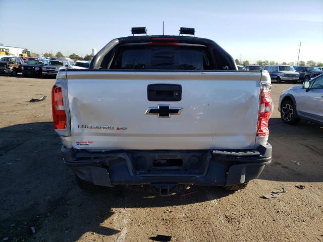 1GCGTEEN6J1223209 - 2018 CHEVROLET COLORADO ZR2 SILVER photo 6