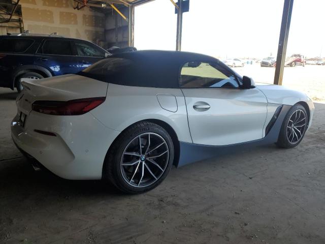 WBAHF3C01MWX24942 - 2021 BMW Z4 SDRIVE30I WHITE photo 3