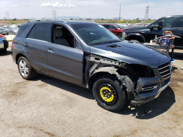 4JGDA5HB0CA067645 - 2012 MERCEDES-BENZ ML 350 4MATIC GRAY photo 4