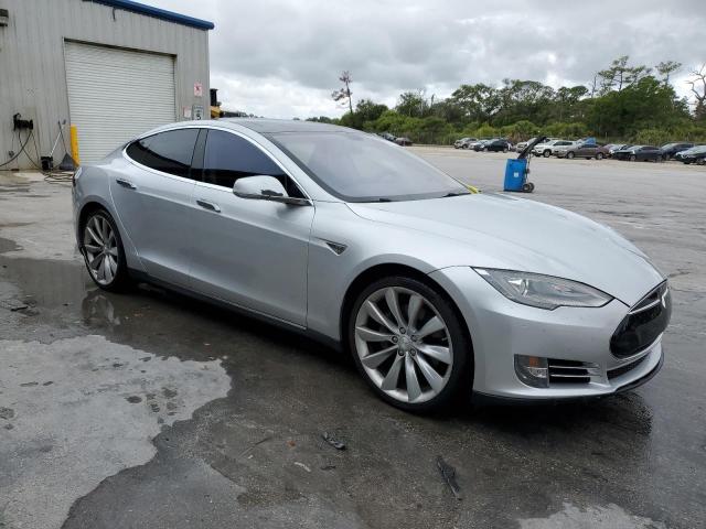 5YJSA1CN7DFP16372 - 2013 TESLA MODEL S SILVER photo 4