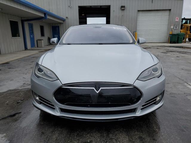 5YJSA1CN7DFP16372 - 2013 TESLA MODEL S Gümüş foto 5