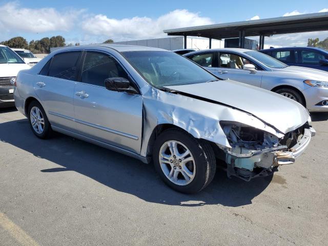 1HGCM56847A092800 - 2007 HONDA ACCORD EX SILVER photo 4