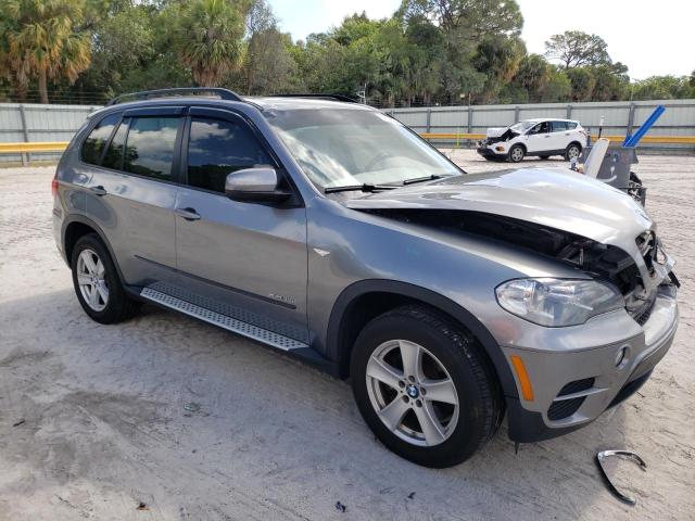 5UXZW0C50CL667066 - 2012 BMW X5 XDRIVE35D SILVER photo 4