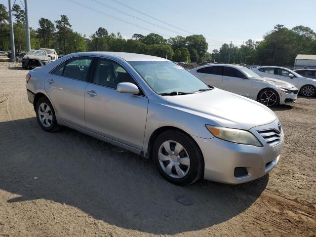 4T1BF3EK5BU231972 - 2011 TOYOTA CAMRY BASE Gümüş fotoğraf 4