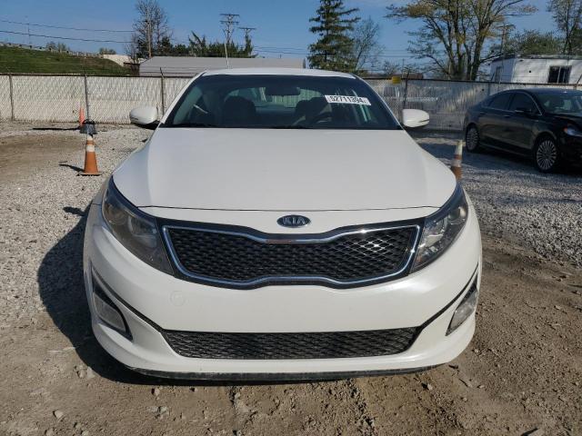 KNAGM4A75F5606747 - 2015 KIA OPTIMA LX WHITE photo 5