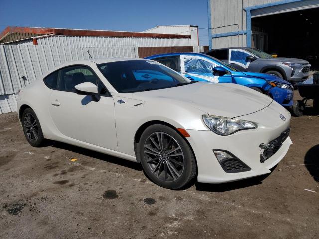 JF1ZNAA18E8704144 - 2014 TOYOTA SCION FR-S WHITE photo 4