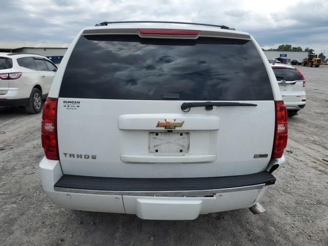 1GNSKCE08BR289292 - 2011 CHEVROLET TAHOE K1500 LTZ WHITE photo 6