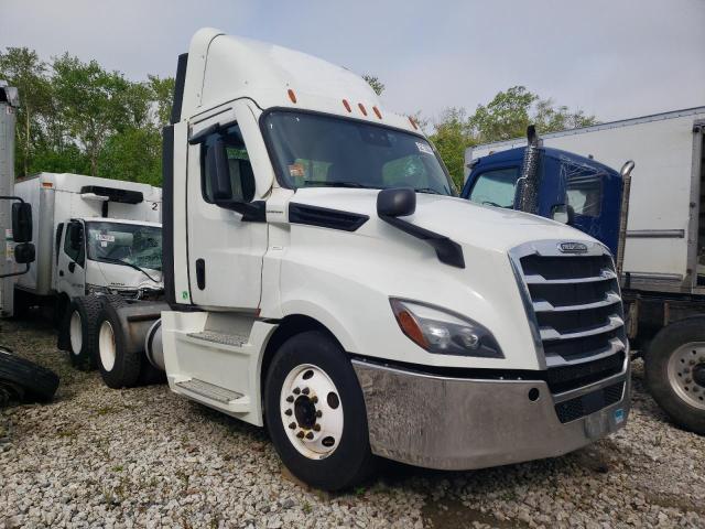 3AKJHLDV1MSMK8679 - 2021 FREIGHTLINER CASCADIA 1 WHITE photo 1