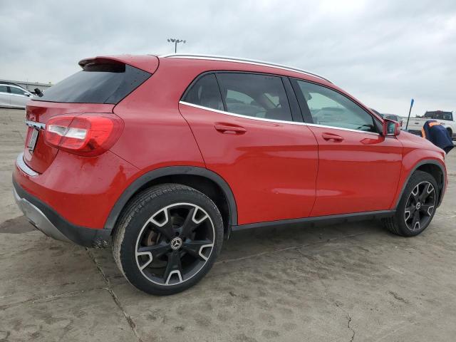 WDCTG4EB6JJ448078 - 2018 MERCEDES-BENZ GLA 250 RED photo 3