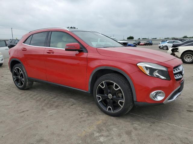 WDCTG4EB6JJ448078 - 2018 MERCEDES-BENZ GLA 250 RED photo 4