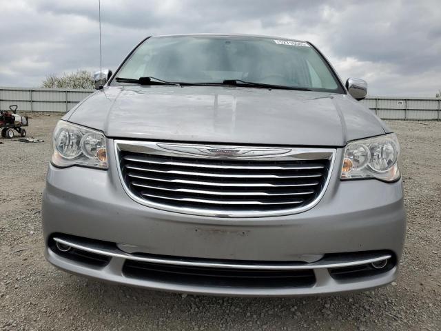 2C4RC1CG6FR754936 - 2015 CHRYSLER TOWN & COU TOURING L SILVER photo 5