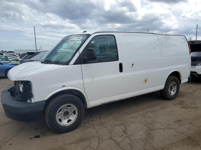 1GCWGFCF7F1211899 - 2015 CHEVROLET EXPRESS G2 WHITE photo 1