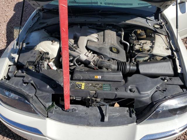 1LNHM86S54Y683847 - 2004 LINCOLN LS 白色 照片 11
