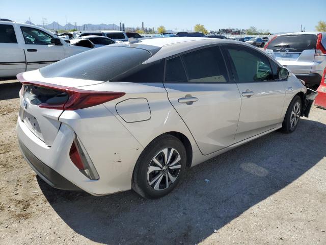 JTDKARFP6J3092164 - 2018 TOYOTA PRIUS PRIM SILVER photo 3