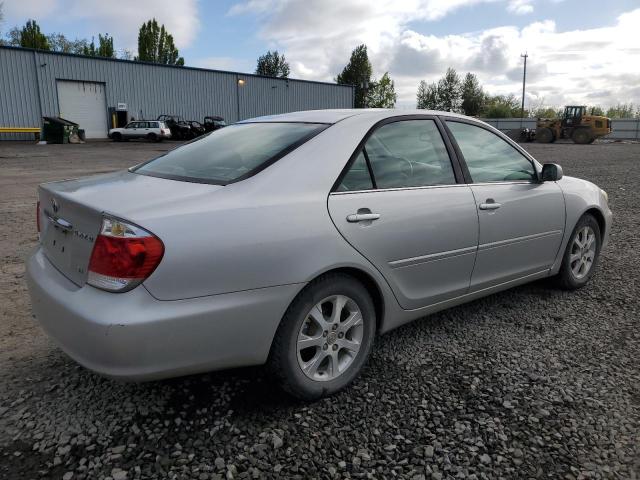 4T1BF30K66U114737 - 2006 TOYOTA CAMRY LE SILVER photo 3
