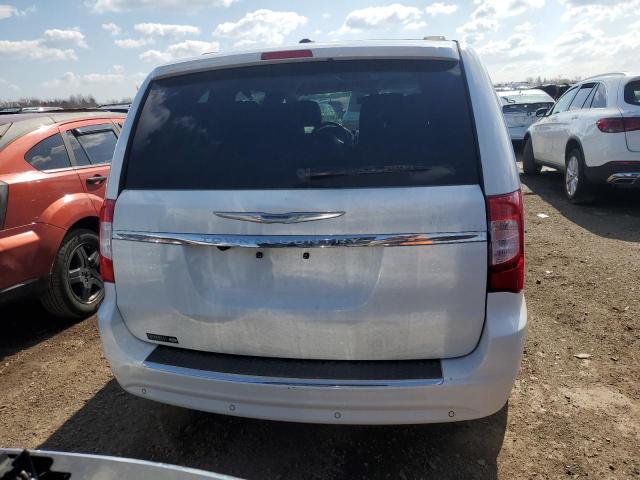 2C4RC1CG9FR610961 - 2015 CHRYSLER TOWN & COU TOURING L WHITE photo 6