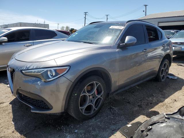 ZASFAKNN4J7B79702 - 2018 ALFA ROMEO STELVIO TI SPORT GRAY photo 1