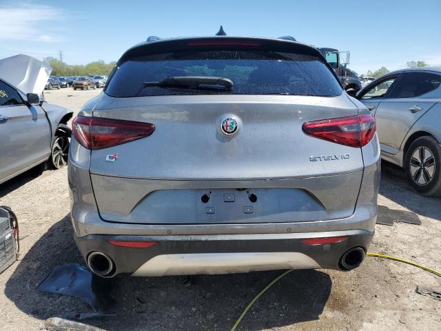 ZASFAKNN4J7B79702 - 2018 ALFA ROMEO STELVIO TI SPORT GRAY photo 6