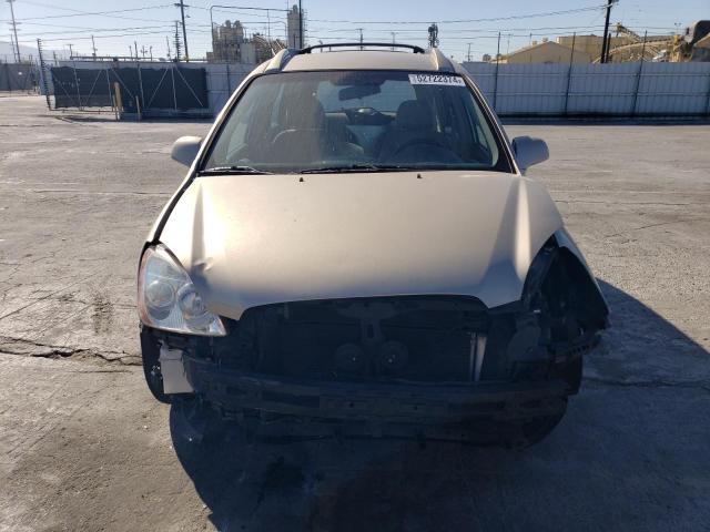 KNAFG525677055708 - 2007 KIA RONDO BASE TAN photo 5