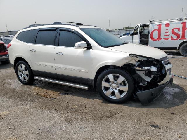 1GNKVLED6BJ395247 - 2011 CHEVROLET TRAVERSE LTZ WHITE photo 4